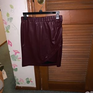 Burgundy Pleather Skirt M Dynamite